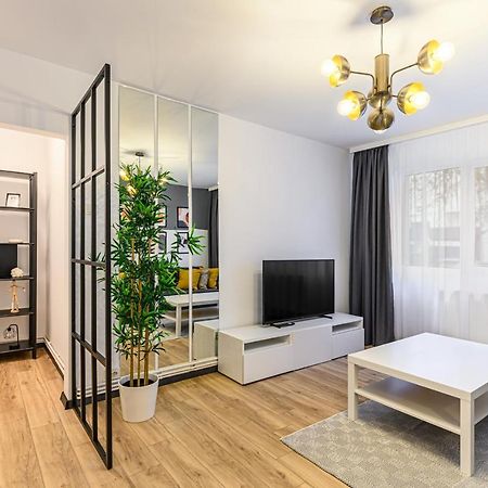 Travelers Hideout - Central Apartment Brasov Ngoại thất bức ảnh