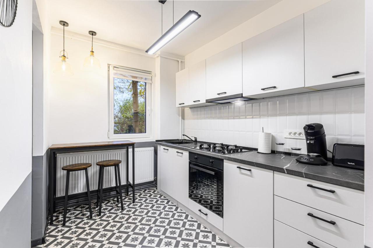 Travelers Hideout - Central Apartment Brasov Ngoại thất bức ảnh