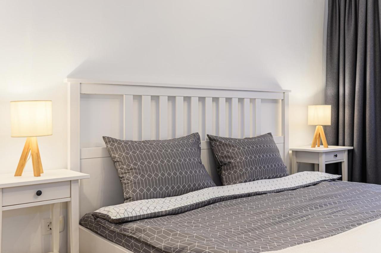Travelers Hideout - Central Apartment Brasov Ngoại thất bức ảnh
